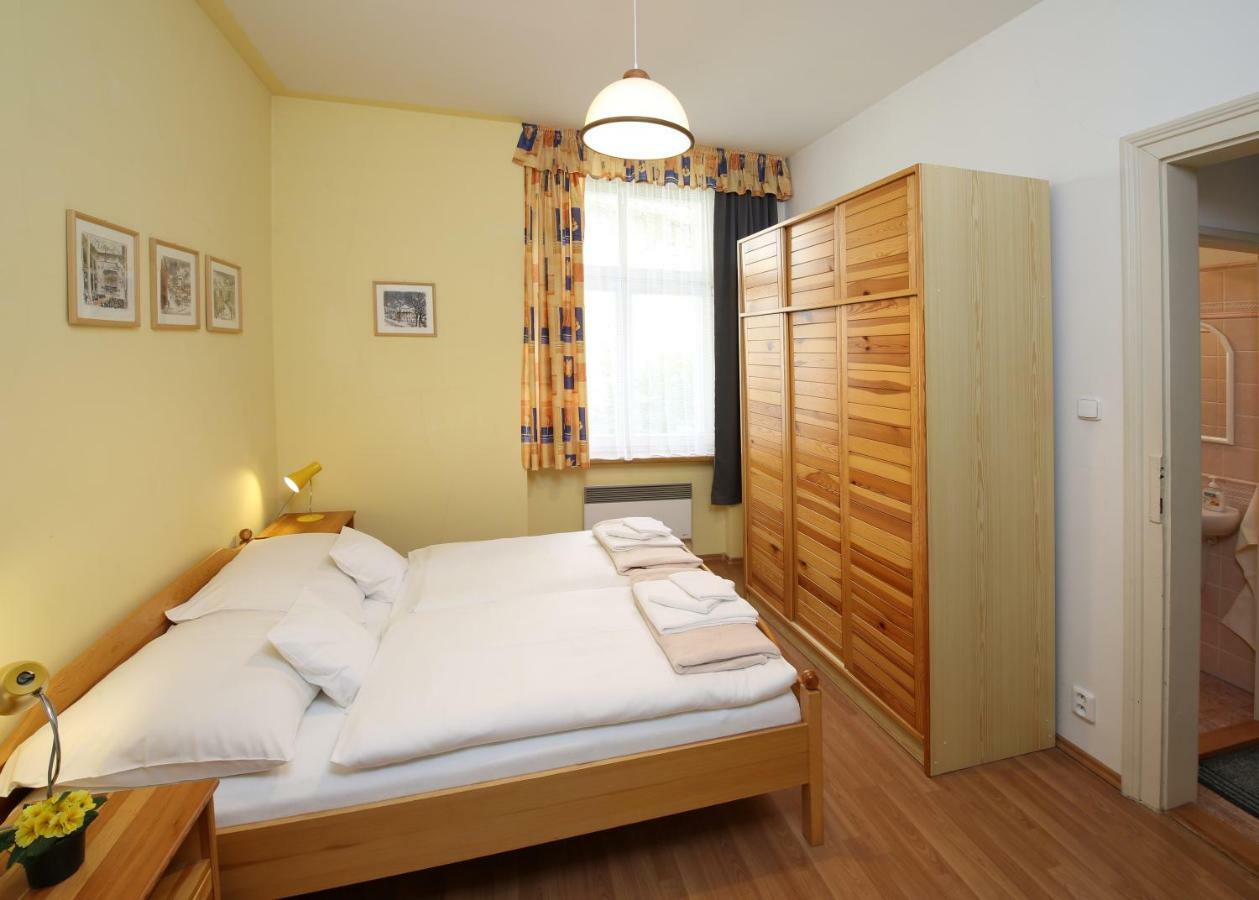 Apartman Ondrejska Karlowe Wary Zewnętrze zdjęcie