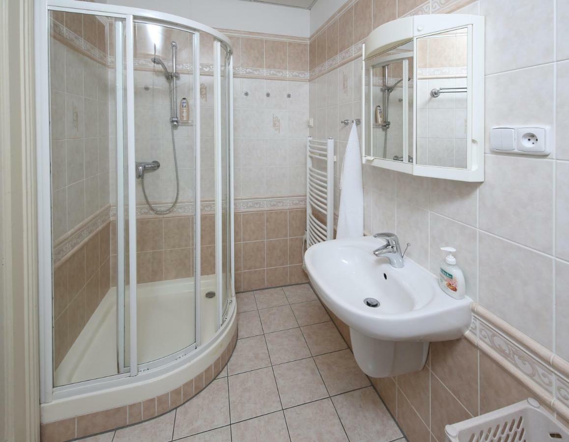 Apartman Ondrejska Karlowe Wary Zewnętrze zdjęcie